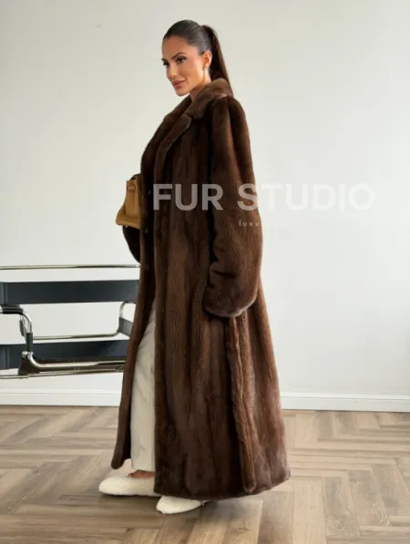 Прямая шуба из норки с поясом - фото 6