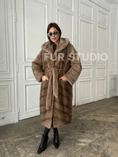 Норковое кимоно с капюшоном в цвете пастель - фото 8