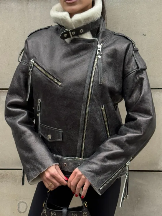 Коротка женская дубленка Vintage Grey из белой овчины мериноса, боковой шнуровкой и накладной пояс - фото 2