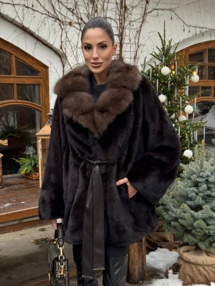 Норковый полушубок Mahogany с воротником из меха куницы - Летучая мышь - фото 7