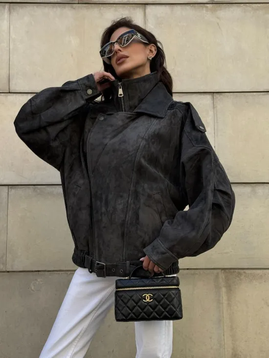 Бомбер оверсайз из замши Grey с двойным воротником и карманами - фото 11