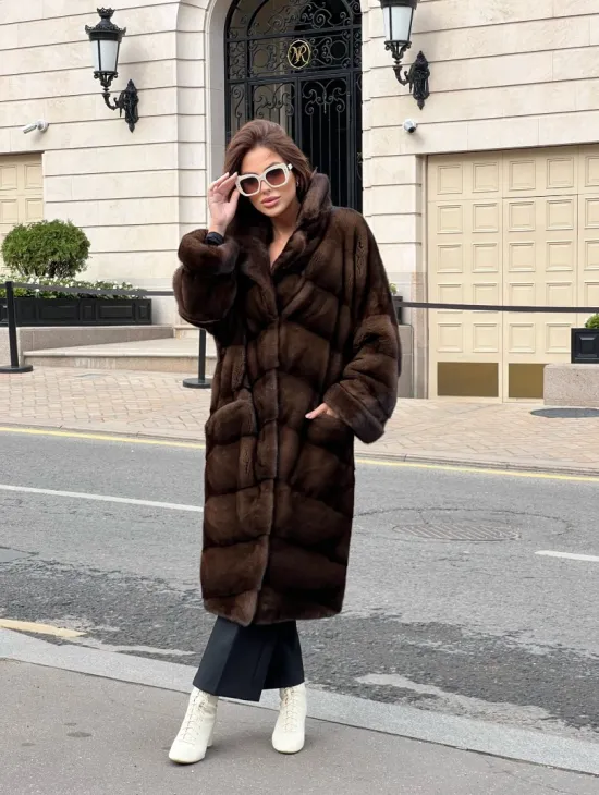 Удлиненная плюшевая норковая шуба в цвете соболь - фото 3