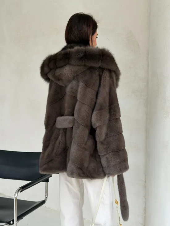 Меховой норковый полушубок с капюшоном куница - фото 9