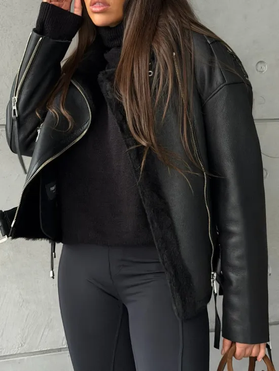 Черная короткая дубленка авиатор - фото 4