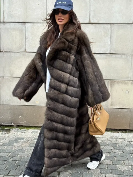 Шуба из меха баргузинского соболя - фото 3